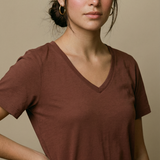 Camiseta Feminina Manuela Marrom